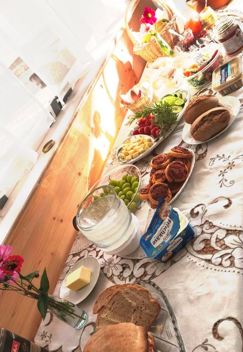 Buntes Buffet beim Frauenfrühstück im Welt-Raum am 05. Oktober