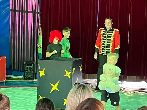 Kinderzirkus Aufführung beim Kindersommer