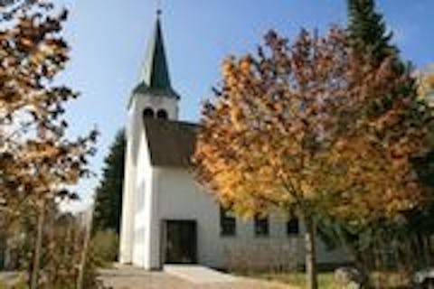 Die 2007 renovierte Friedenskirche der Evang. Kirchengemeinde Steißlingen-Langenstein